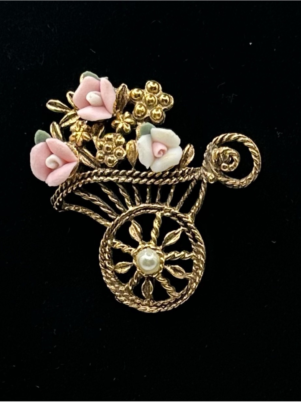 1950s Gold Floral Cart Brooch with Pink Porcelain Roses and faux Pearl